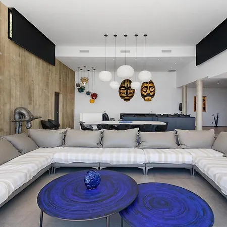 فيلة Style Sea Views Pool Sleeps 12 *